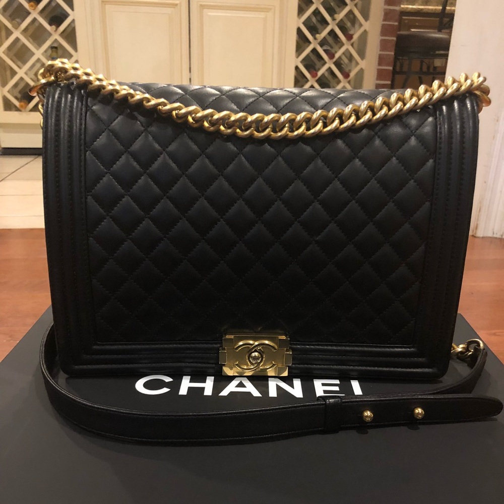 Chanel Boy Bag Large. Additional photos